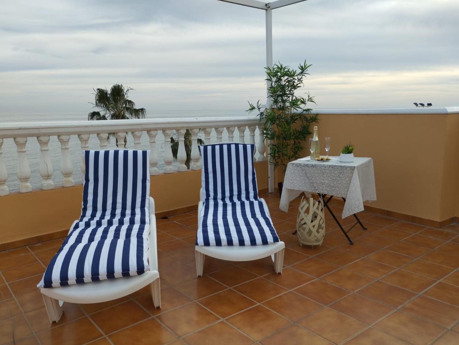 Apartamentos Playacala La Cala Del Moral Екстер'єр фото